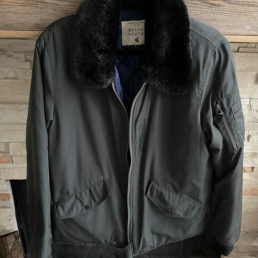 Mens Jacket (Large)